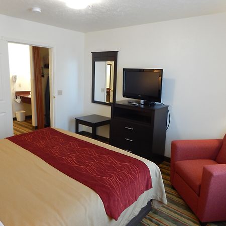Best Western Visalia Hotel Экстерьер фото
