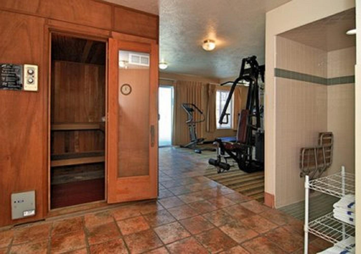 Best Western Visalia Hotel Экстерьер фото
