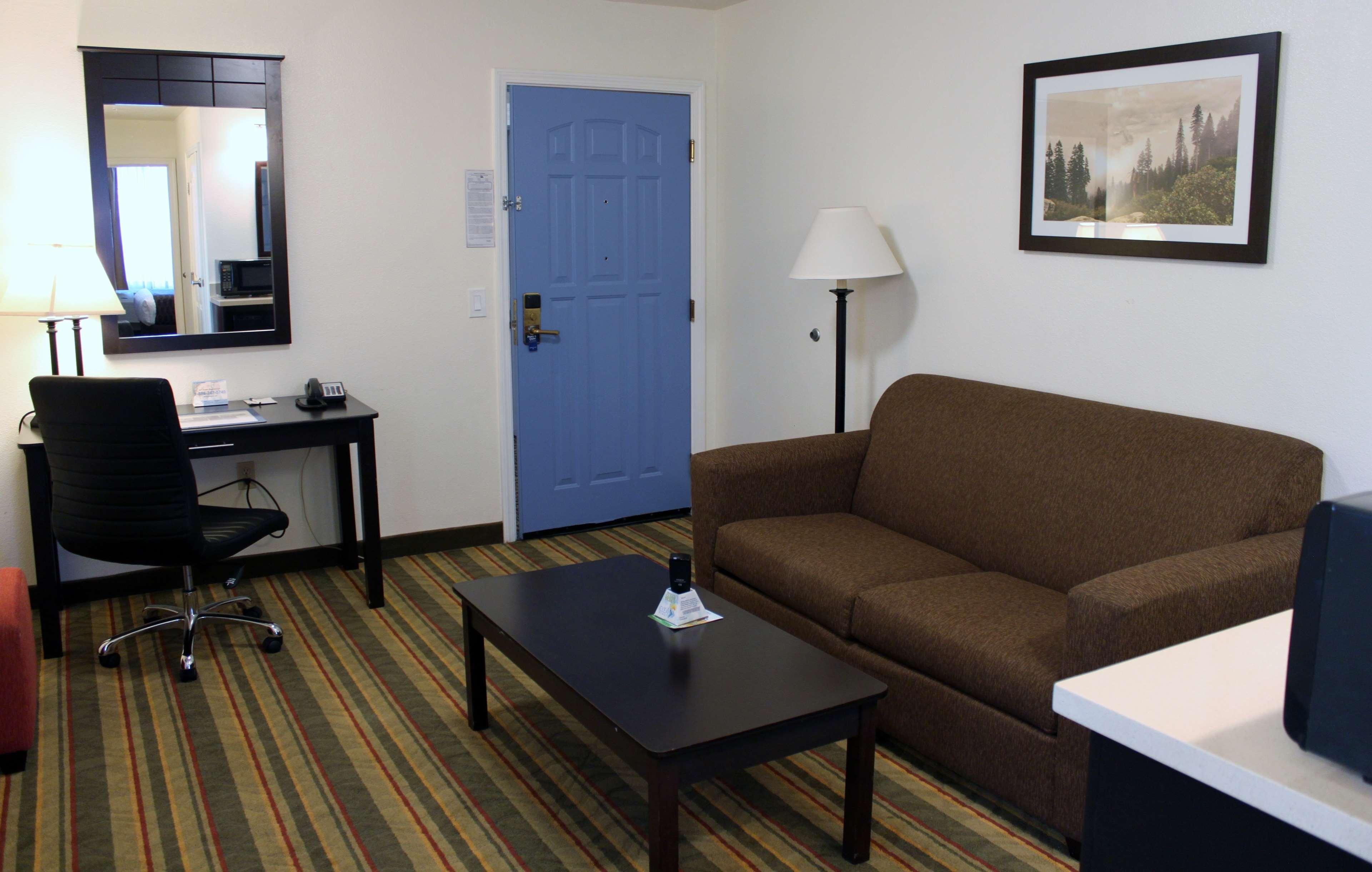 Best Western Visalia Hotel Экстерьер фото
