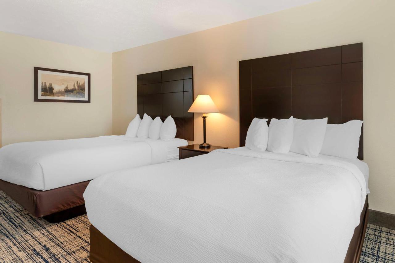 Best Western Visalia Hotel Экстерьер фото