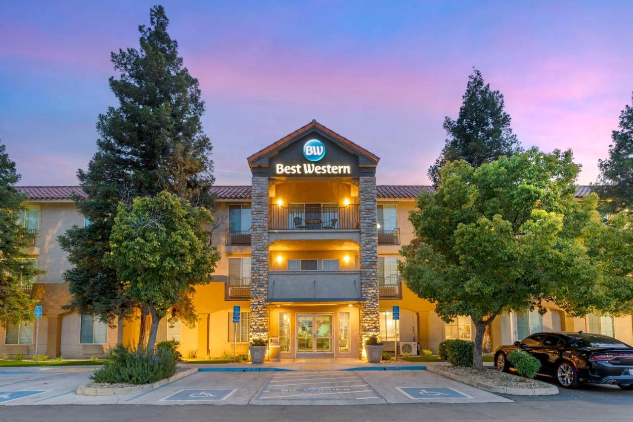Best Western Visalia Hotel Экстерьер фото
