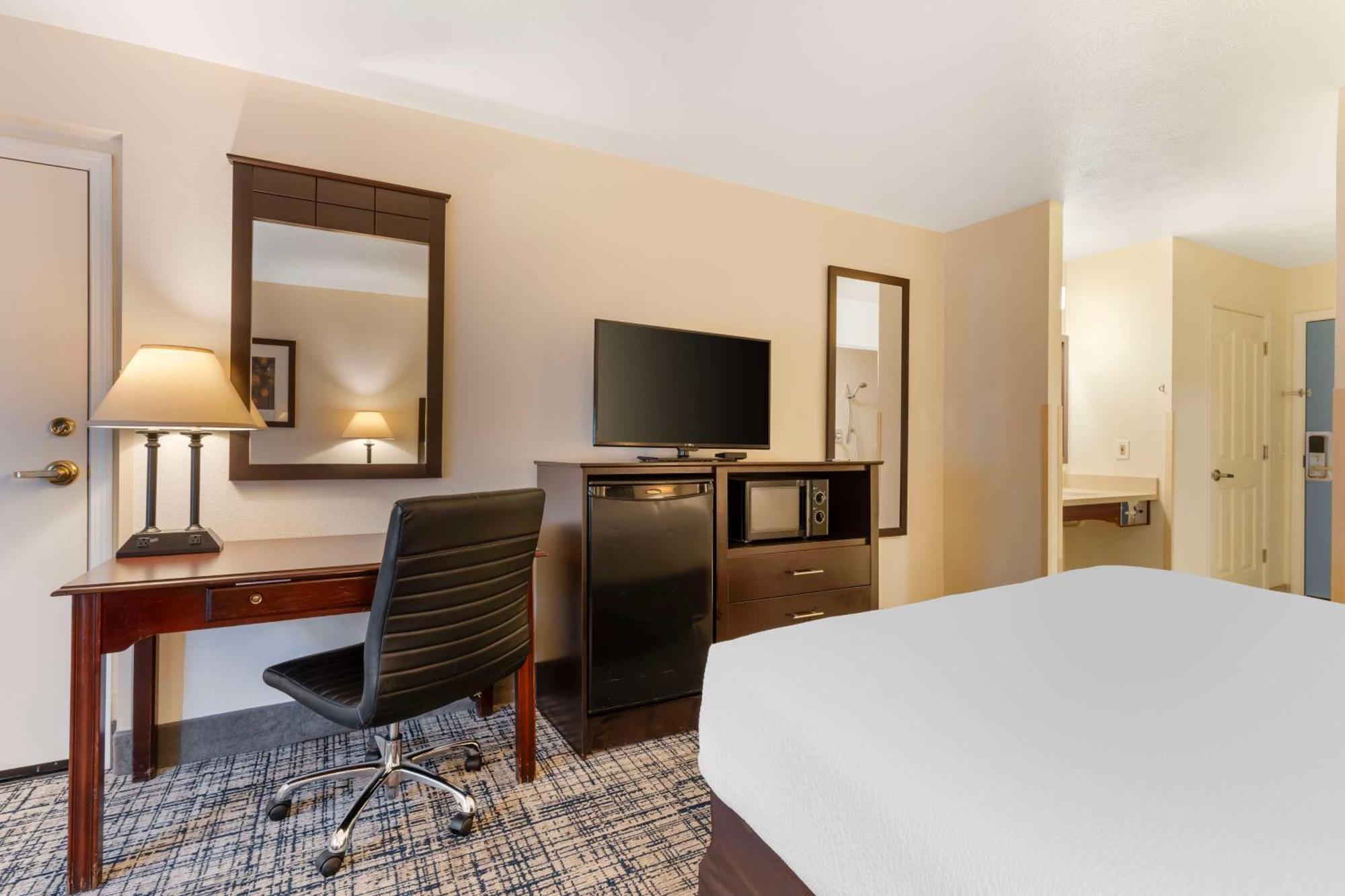 Best Western Visalia Hotel Экстерьер фото